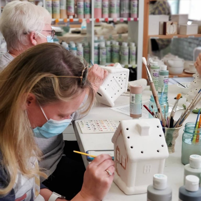 DesignbyhartPotteryStudio2 768x768