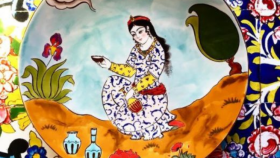 Elnaz Iranpak - How to Decorate Ceramics using Underglaze