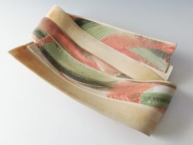 Agnes Husz – Make a wave shape platter with beautiful colored texture on it