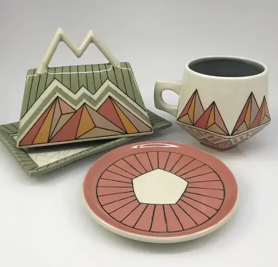 Julia Claire Clay – How to make one of my darted mugs