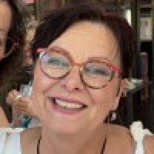Profile photo of Kaye Leach