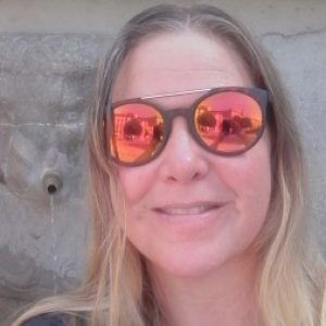 Profile photo of Suzanne White