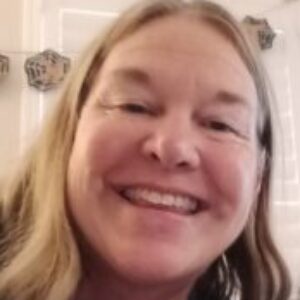 Profile photo of Suzanne White