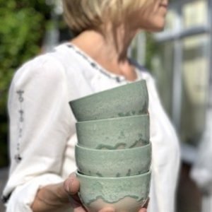 Profile photo of Debbie Earth