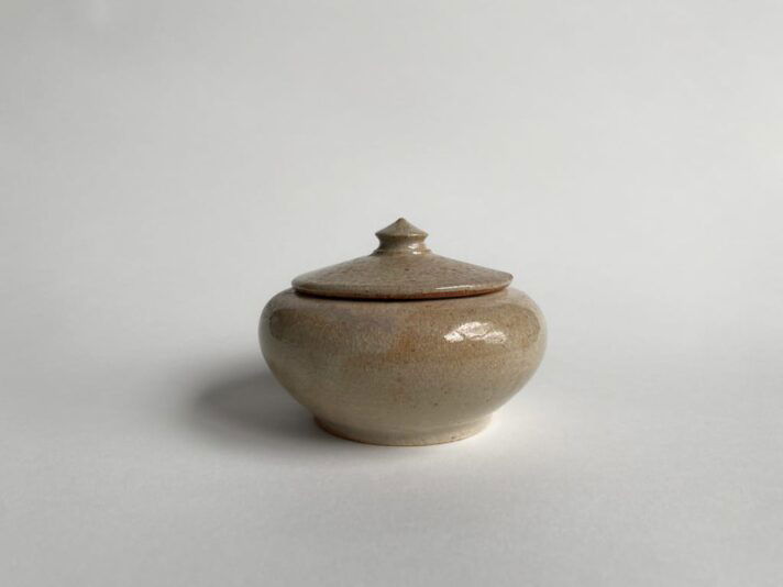 sinclairemarie_woodfired jar_Fullview