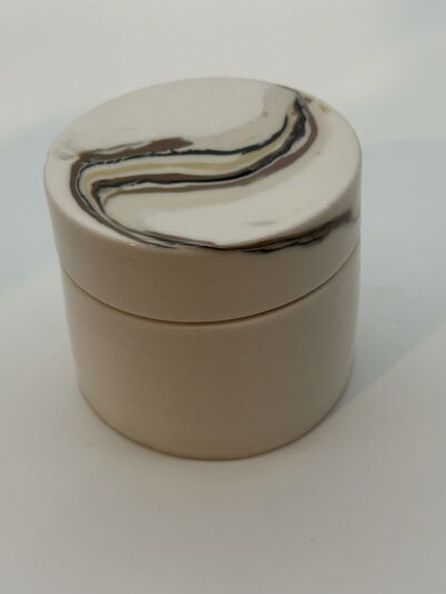 DB5E040B-1090-4941-88FF-6CBF337FCFF7