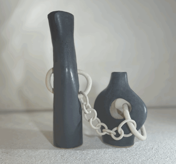 linked vases copy
