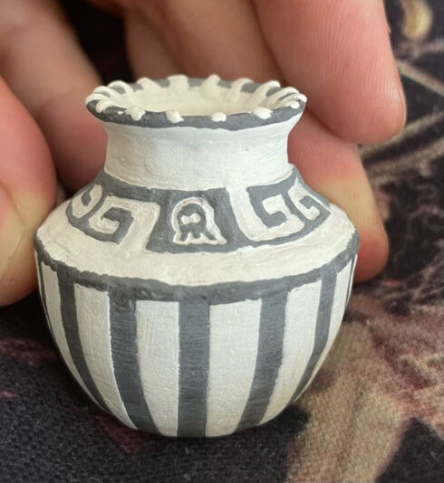 0D95493E-5D3B-4A7C-8BF0-5601BC937DFE