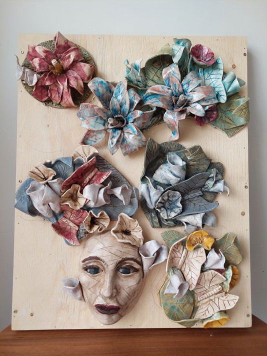 KaterinaBohac_FlowerMural_ceramic_30x40inch